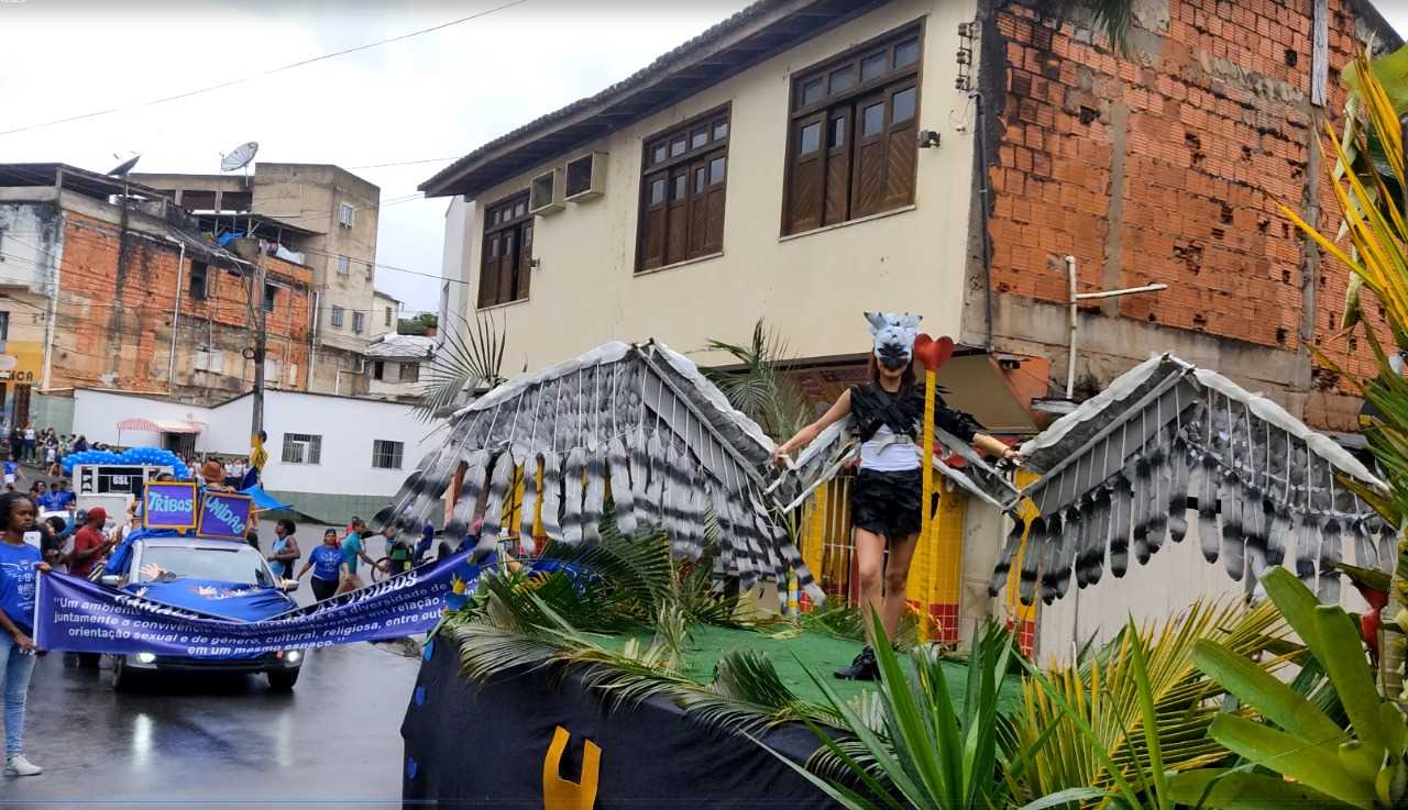 Camacã: Equipes da Gincana Cultural param a cidade com desfile no centro da cidade